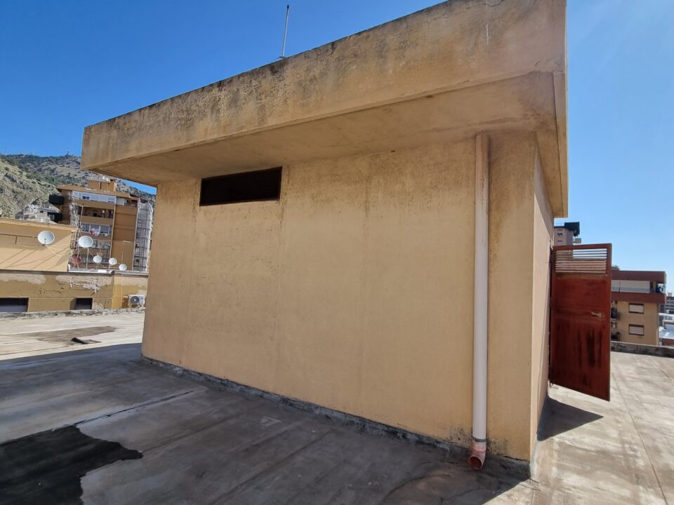 Rifacimento torrino e copertura condominiale - prima